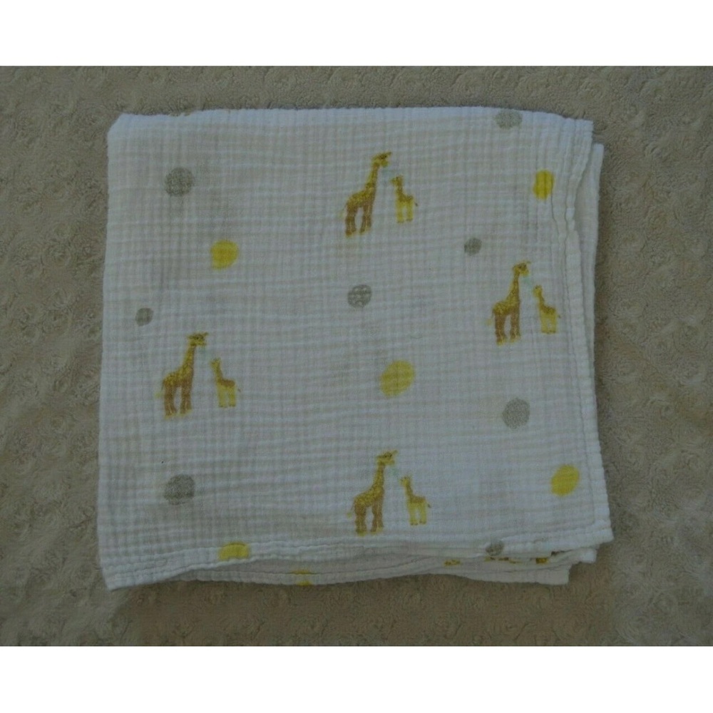 Bear Hugs Giraffe Polka Dot Baby Blanket Swaddle White Yellow Gray Muslin Cotton